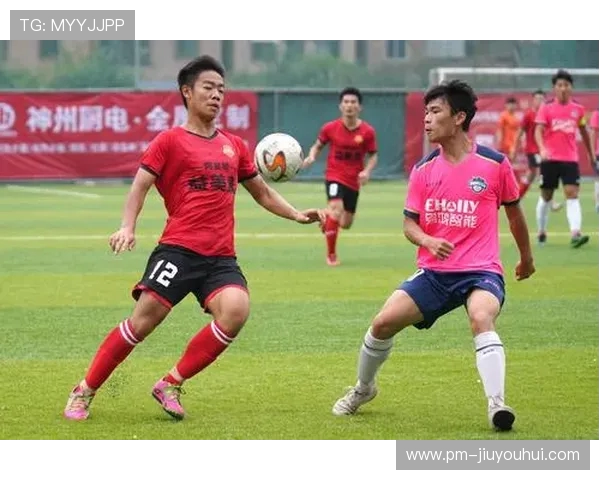 吉安足球球迷会激情四溢的庆典活动全面启动 球迷互动与赛事精彩回顾相结合